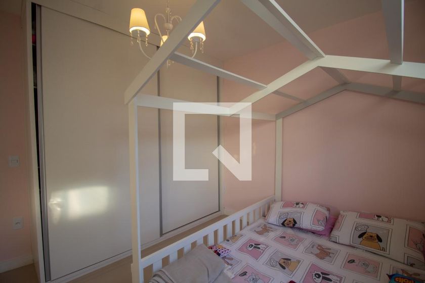 Casa, 4 quartos, 220 m² - Foto 31