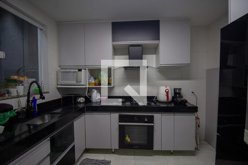 Casa, 4 quartos, 220 m² - Foto 44
