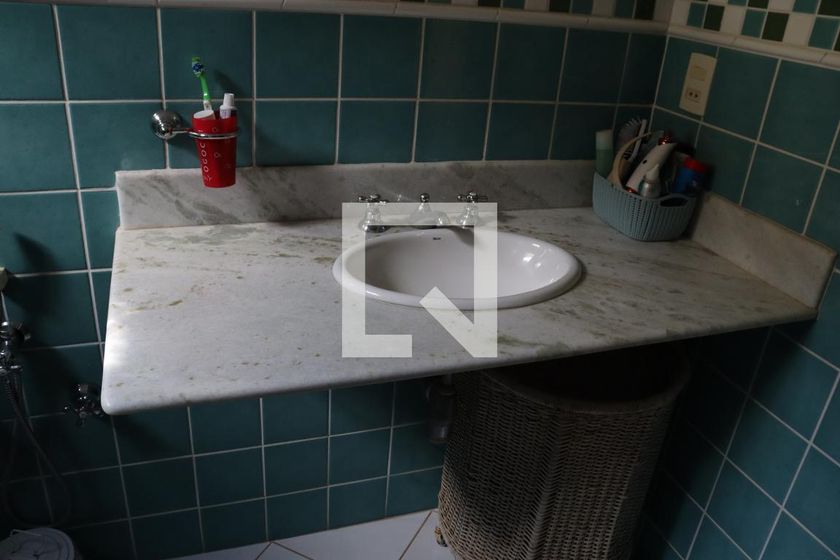 Casa à Venda - Mansões Santo Antônio, 3 Quartos,  299 m2 em , Campinas - sp | SoloBR