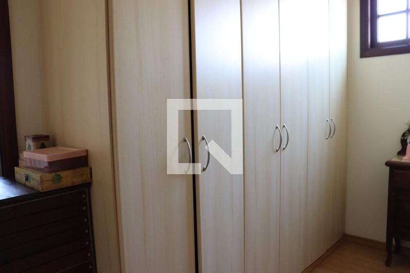 Casa à Venda - Mansões Santo Antônio, 3 Quartos,  299 m2 em , Campinas - sp | SoloBR
