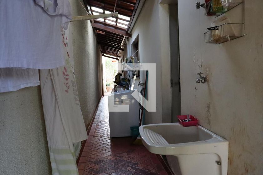 Casa à Venda - Mansões Santo Antônio, 3 Quartos,  299 m2 em , Campinas - sp | SoloBR