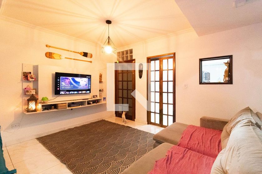 Casa, 5 quartos, 140 m² - Foto 1