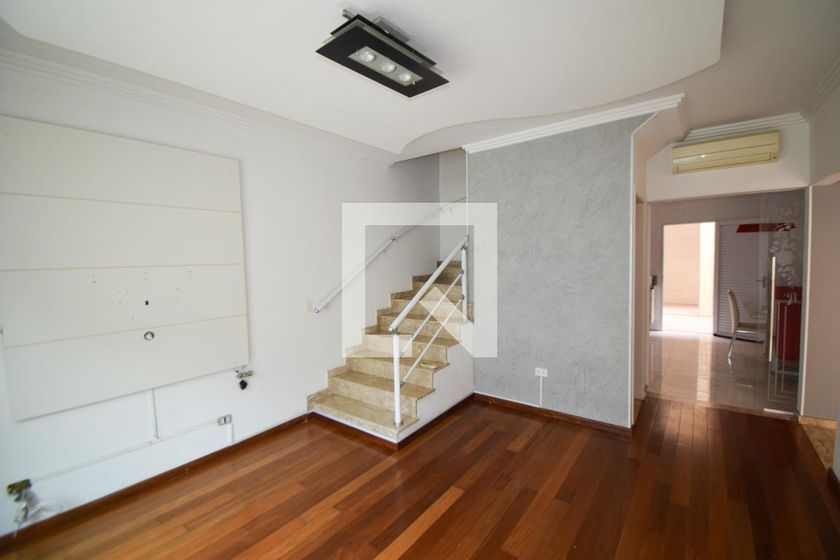 Casa, 4 quartos, 230 m² - Foto 1
