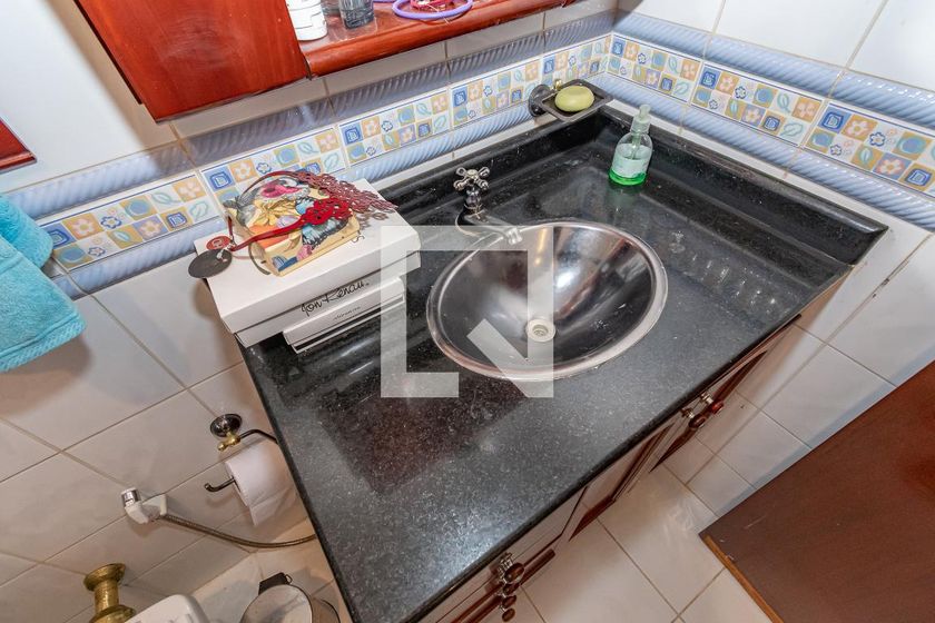 Casa à Venda - Mansões Santo Antônio, 4 Quartos,  220 m2 em , Campinas - sp | SoloBR