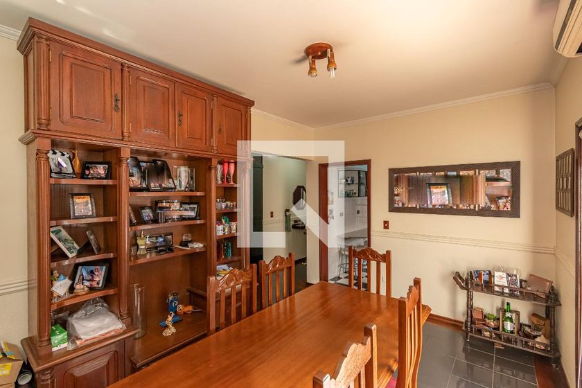 Casa à Venda - Mansões Santo Antônio, 4 Quartos,  220 m2 em , Campinas - sp | SoloBR