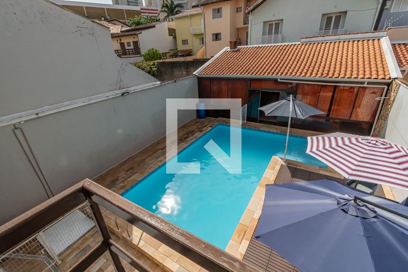 Casa à Venda - Mansões Santo Antônio, 4 Quartos,  220 m2 em , Campinas - sp | SoloBR