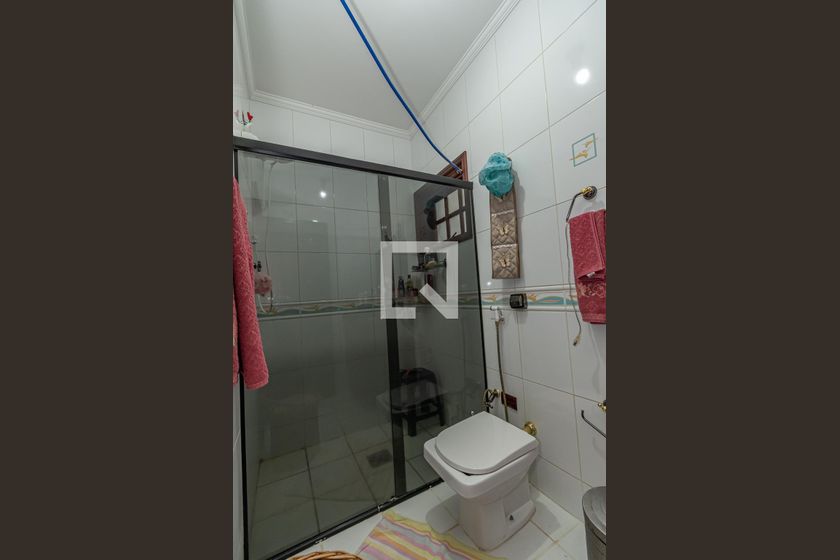 Casa à Venda - Mansões Santo Antônio, 4 Quartos,  220 m2 em , Campinas - sp | SoloBR