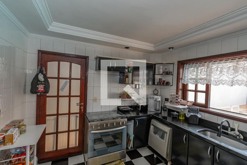 Casa à Venda - Mansões Santo Antônio, 4 Quartos,  220 m2 em , Campinas - sp | SoloBR
