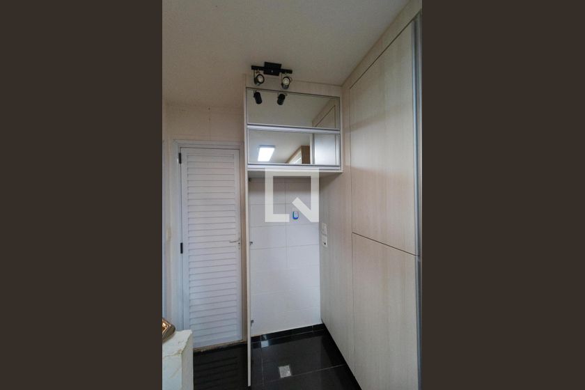 Apartamento à Venda - Vila Brandina, 3 Quartos,  234 m2 em , Campinas - sp | SoloBR