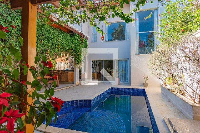 Casa à Venda - Swiss Park, 3 Quartos,  268 m2 em , Campinas - sp | SoloBR
