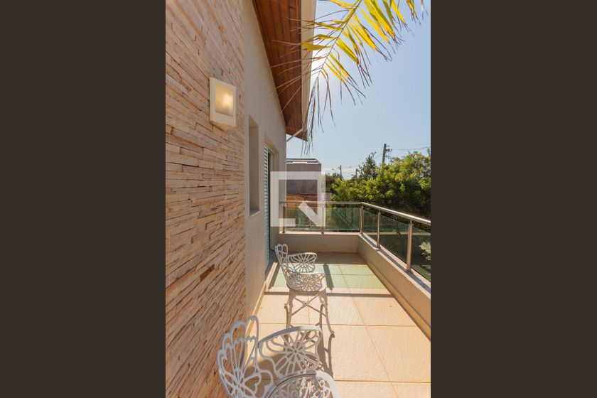 Casa à Venda - Swiss Park, 3 Quartos,  268 m2 em , Campinas - sp | SoloBR