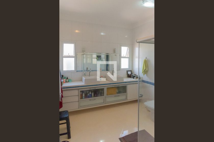 Casa à Venda - Swiss Park, 3 Quartos,  268 m2 em , Campinas - sp | SoloBR