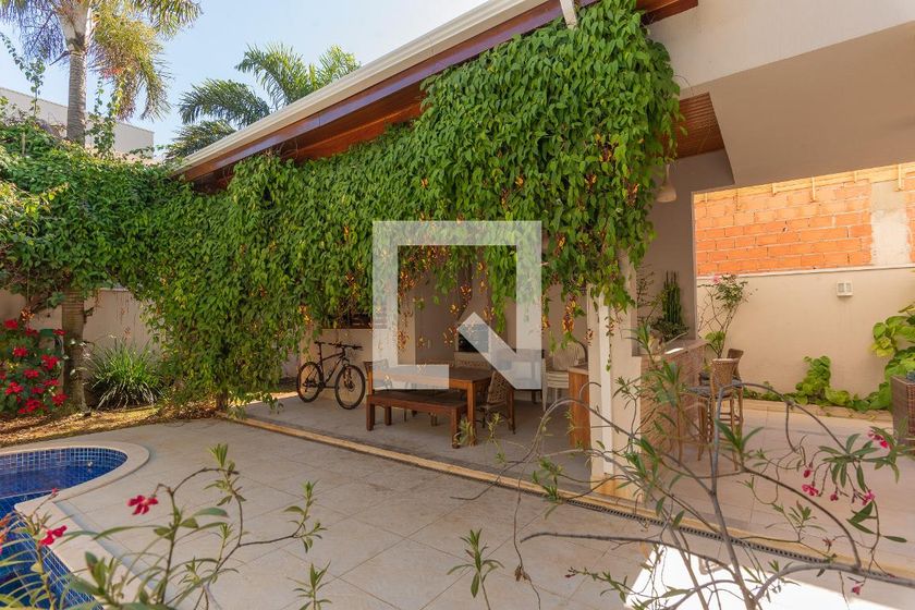 Casa à Venda - Swiss Park, 3 Quartos,  268 m2 em , Campinas - sp | SoloBR