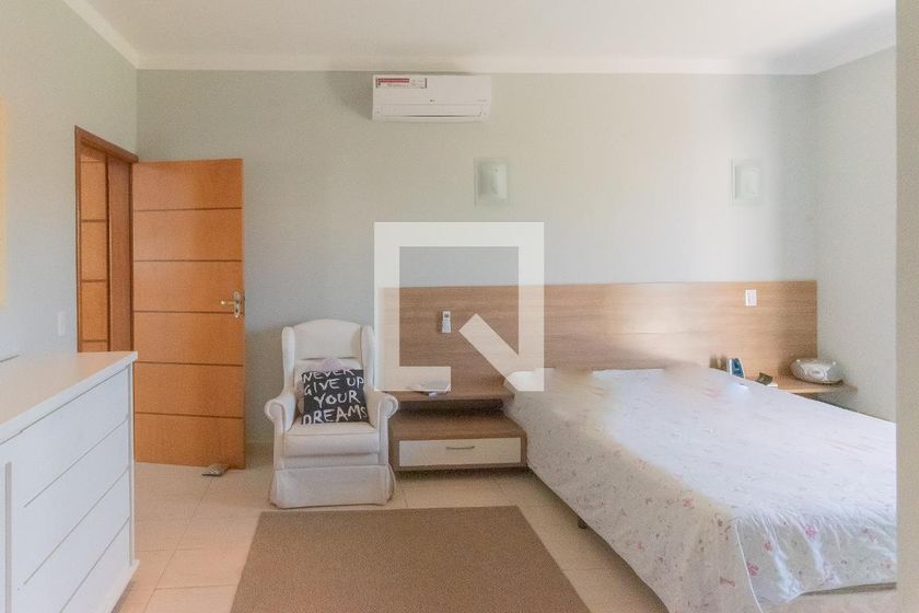 Casa à Venda - Swiss Park, 3 Quartos,  268 m2 em , Campinas - sp | SoloBR