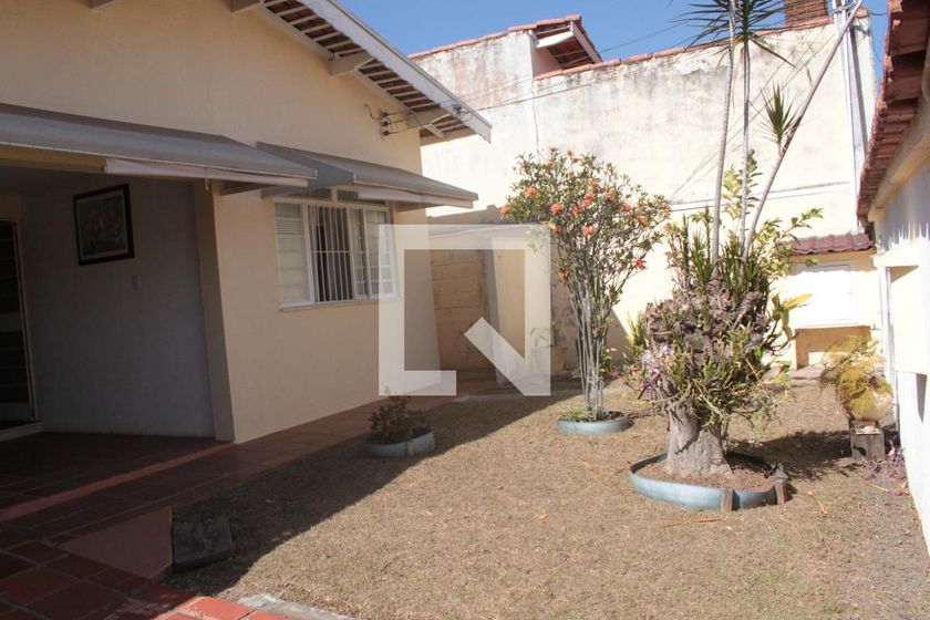 Casa à Venda - Jardim Planalto, 2 Quartos,  150 m2 em , Campinas - sp | SoloBR