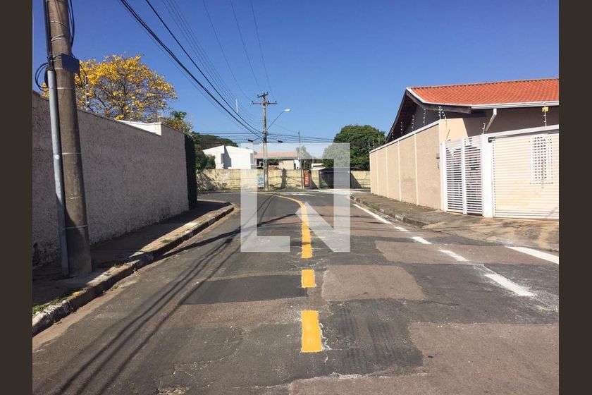 Casa à Venda - Jardim Planalto, 2 Quartos,  150 m2 em , Campinas - sp | SoloBR