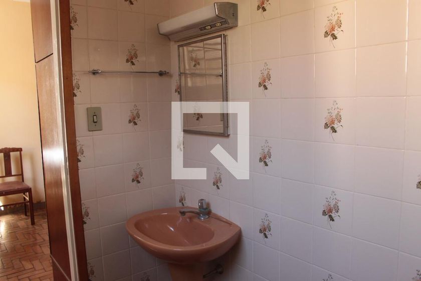 Casa à Venda - Jardim Planalto, 2 Quartos,  150 m2 em , Campinas - sp | SoloBR