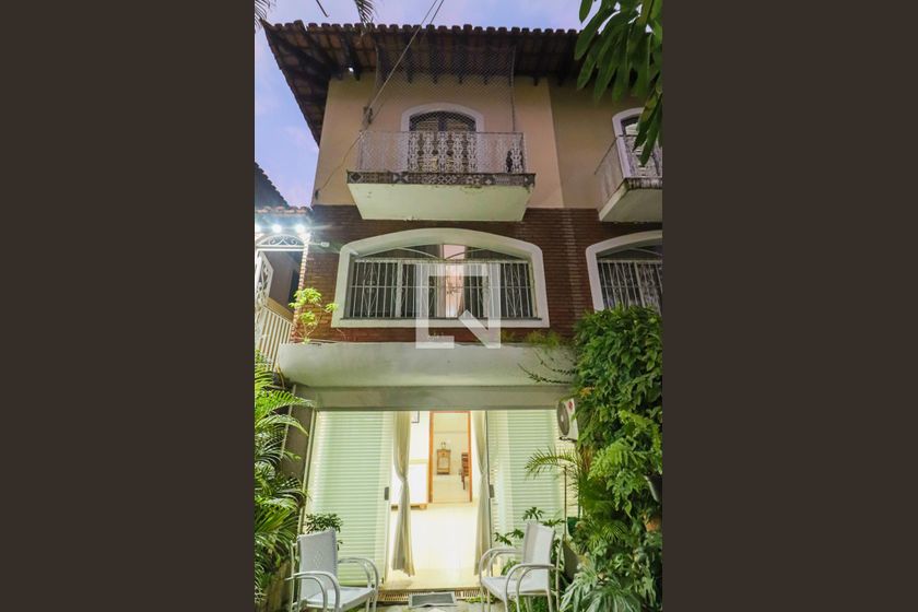 Casa, 3 quartos, 240 m² - Foto 141