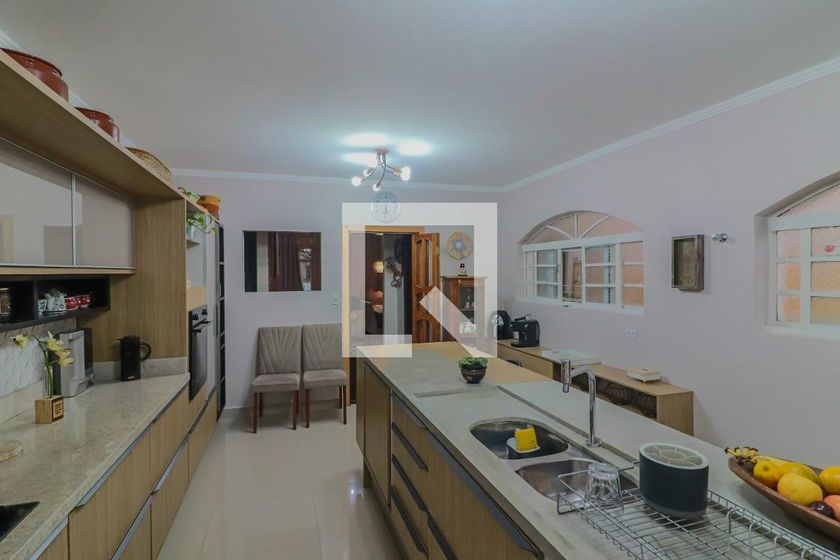 Casa, 3 quartos, 240 m² - Foto 79