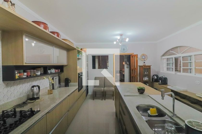Casa, 3 quartos, 240 m² - Foto 81