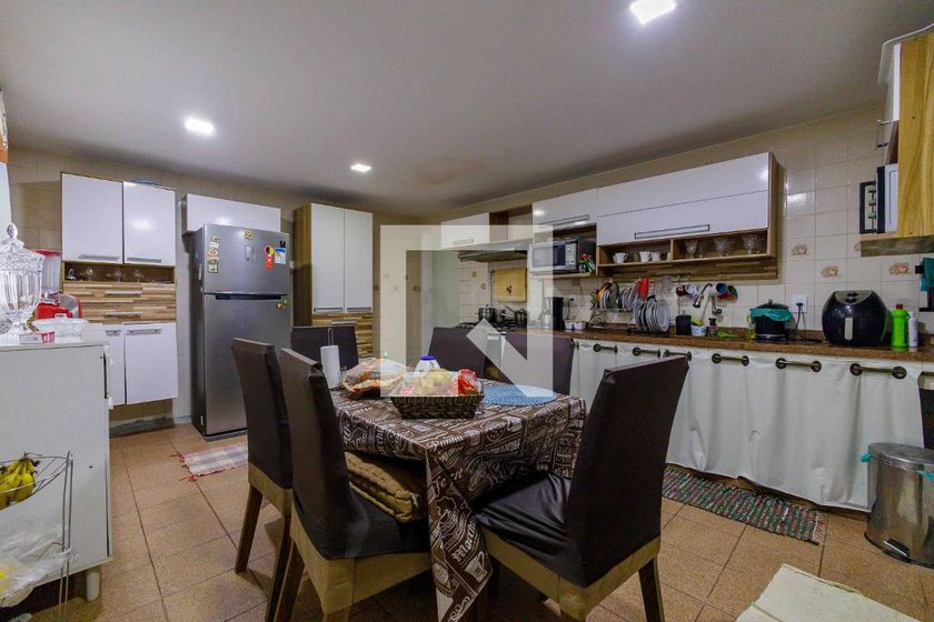 Casa, 3 quartos, 290 m² - Foto 47