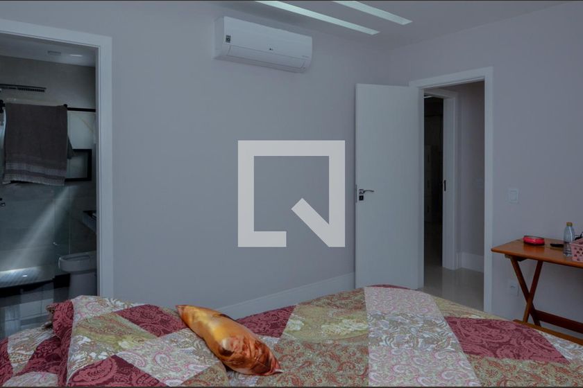 Casa, 3 quartos, 240 m² - Foto 25