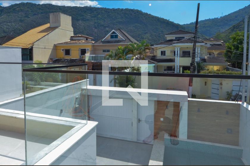 Casa, 3 quartos, 240 m² - Foto 13
