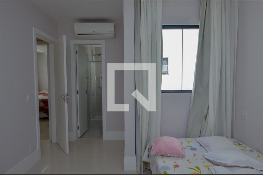 Casa, 3 quartos, 240 m² - Foto 33