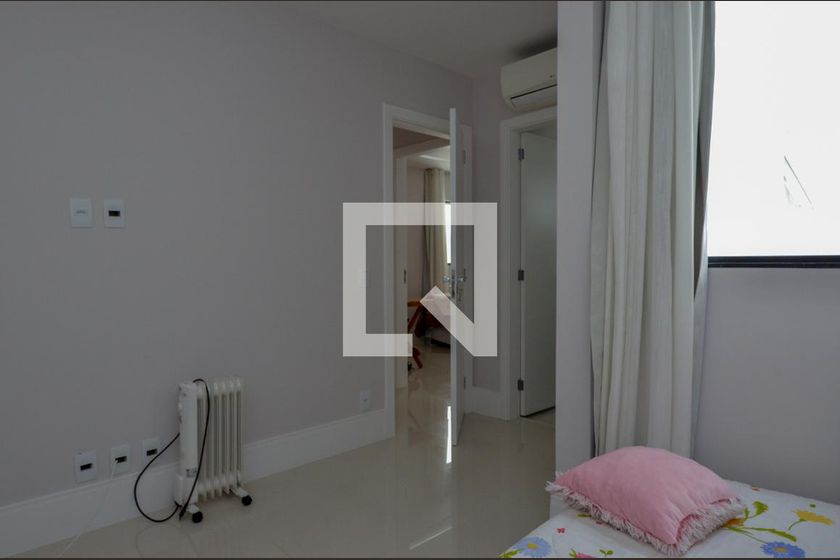 Casa, 3 quartos, 240 m² - Foto 32