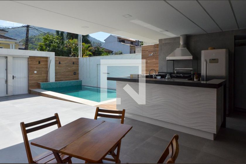 Casa, 3 quartos, 240 m² - Foto 47