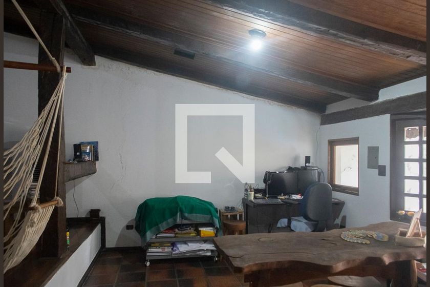 Casa, 4 quartos, 248 m² - Foto 2