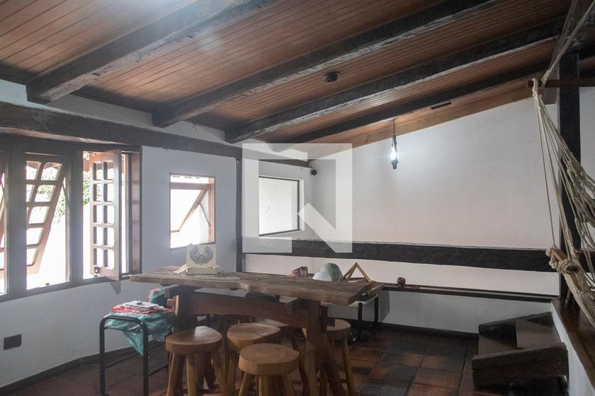 Casa, 4 quartos, 248 m² - Foto 3