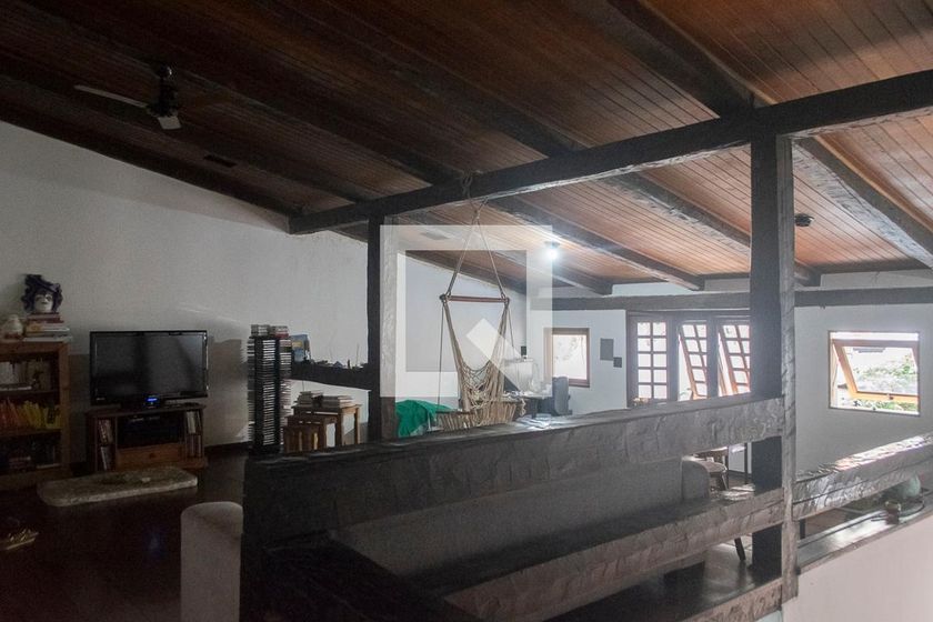 Casa, 4 quartos, 248 m² - Foto 1