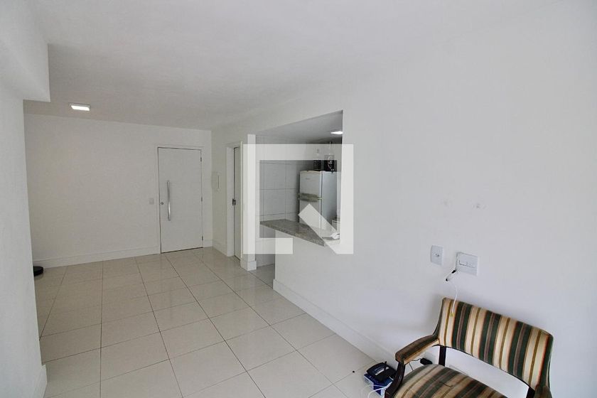 Apartamento, 2 quartos, 77 m² - Foto 4