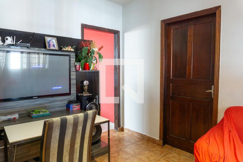 Casa, 4 quartos, 200 m² - Foto 1