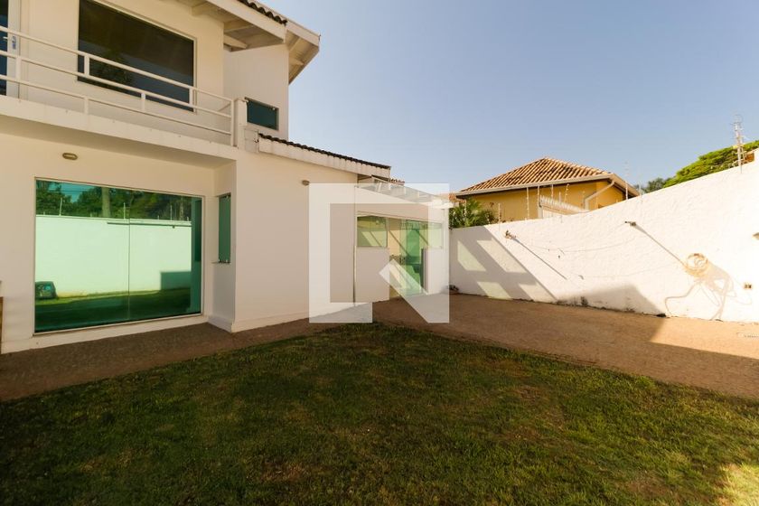 Casa à Venda - Mansões Santo Antônio, 3 Quartos,  380 m2 em , Campinas - sp | SoloBR