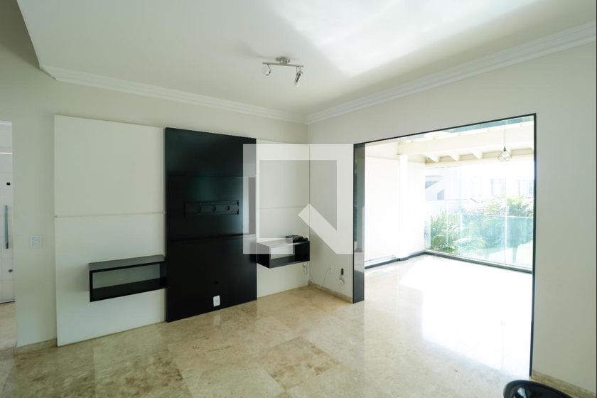 Casa à Venda - Mansões Santo Antônio, 3 Quartos,  380 m2 em , Campinas - sp | SoloBR