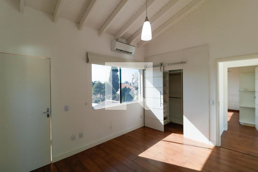 Casa à Venda - Mansões Santo Antônio, 3 Quartos,  380 m2 em , Campinas - sp | SoloBR