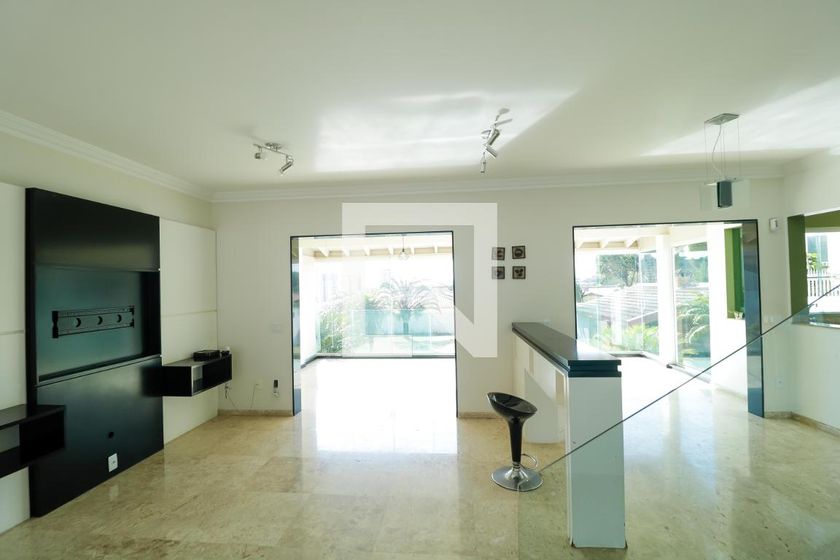 Casa à Venda - Mansões Santo Antônio, 3 Quartos,  380 m2 em , Campinas - sp | SoloBR