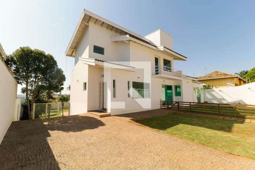 Casa à Venda - Mansões Santo Antônio, 3 Quartos,  380 m2 em , Campinas - sp | SoloBR