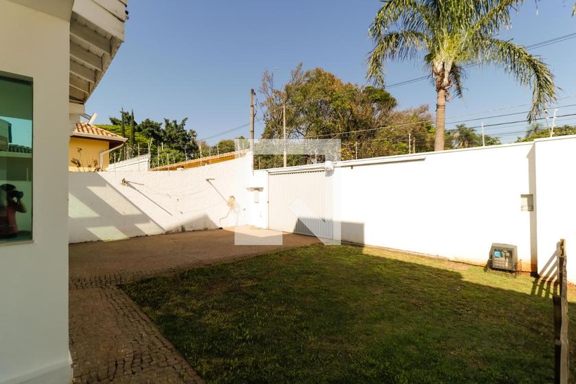 Casa à Venda - Mansões Santo Antônio, 3 Quartos,  380 m2 em , Campinas - sp | SoloBR