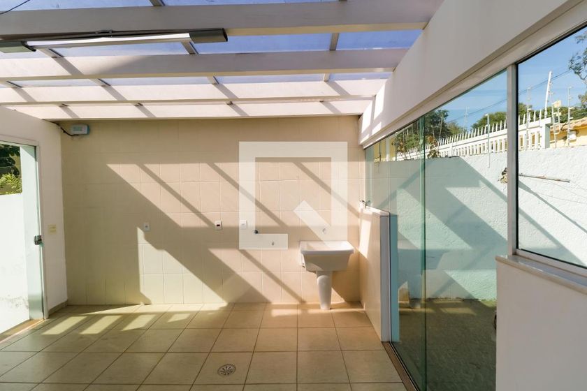 Casa à Venda - Mansões Santo Antônio, 3 Quartos,  380 m2 em , Campinas - sp | SoloBR