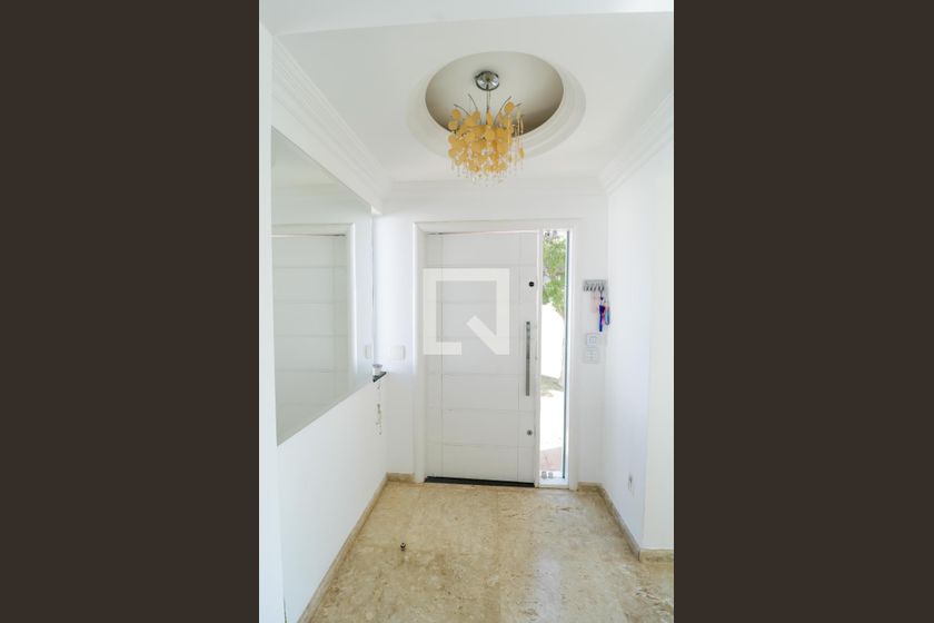 Casa à Venda - Mansões Santo Antônio, 3 Quartos,  380 m2 em , Campinas - sp | SoloBR