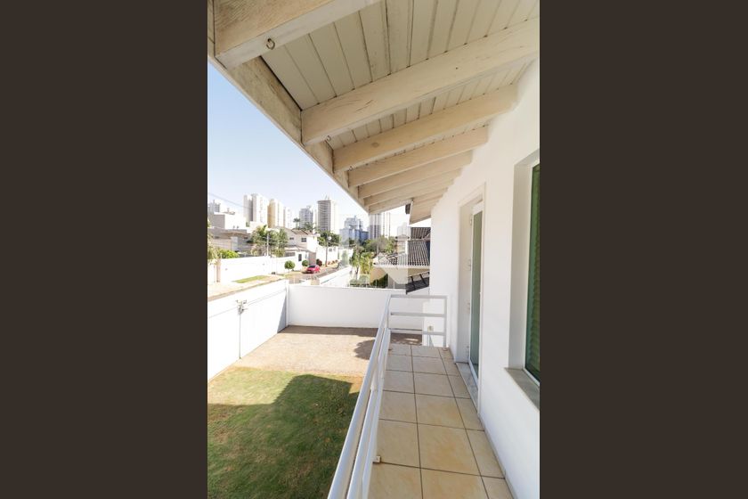 Casa à Venda - Mansões Santo Antônio, 3 Quartos,  380 m2 em , Campinas - sp | SoloBR