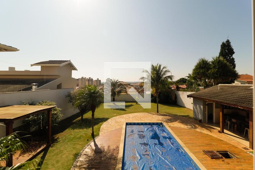 Casa à Venda - Mansões Santo Antônio, 3 Quartos,  380 m2 em , Campinas - sp | SoloBR