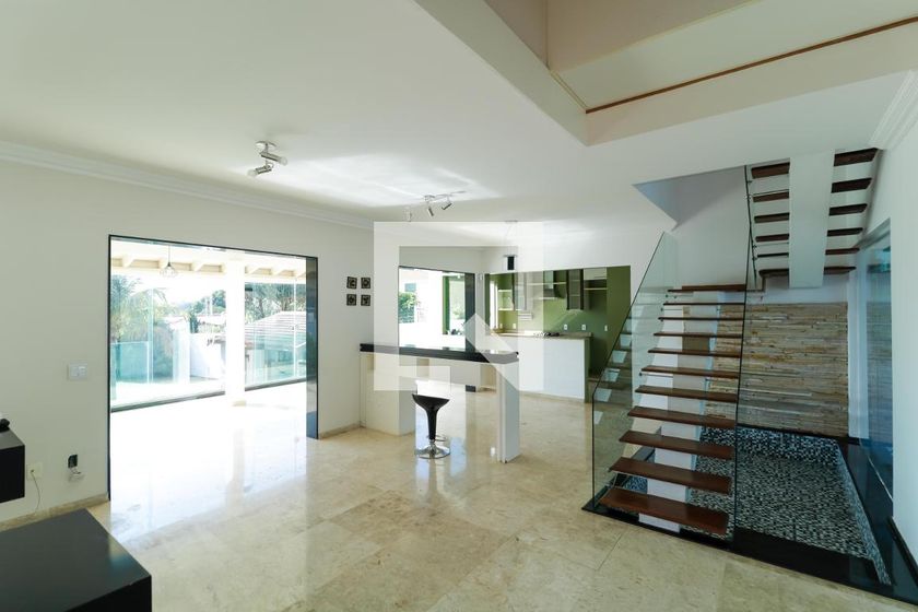 Casa à Venda - Mansões Santo Antônio, 3 Quartos,  380 m2 em , Campinas - sp | SoloBR