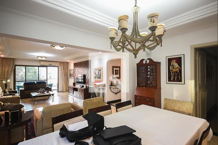 Apartamento, 3 quartos, 242 m² - Foto 1