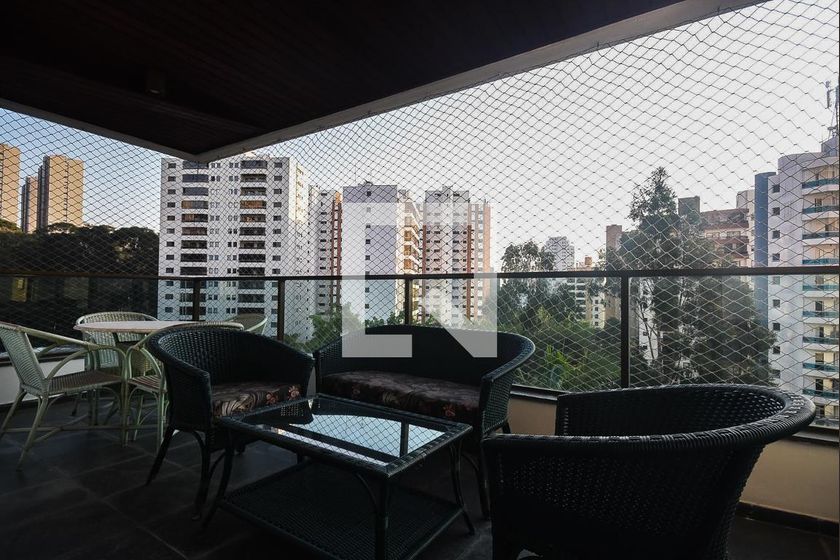 Apartamento, 3 quartos, 242 m² - Foto 8