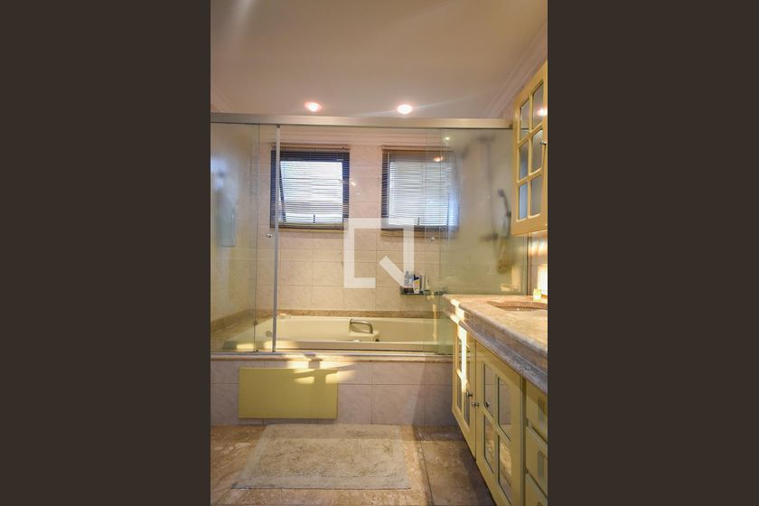 Apartamento, 3 quartos, 242 m² - Foto 48