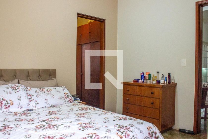 Casa à Venda - Mansões Santo Antônio, 4 Quartos,  243 m2 em , Campinas - sp | SoloBR